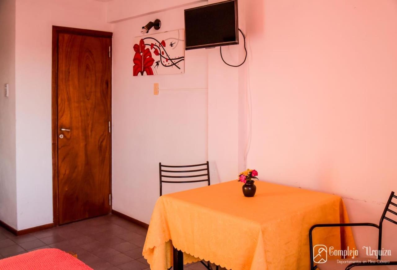 Ferienwohnung Complejo Urquiza Departamentos Mina Clavero Exterior foto